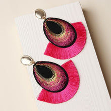 將圖片載入圖庫檢視器 Pink Fan Earrings
